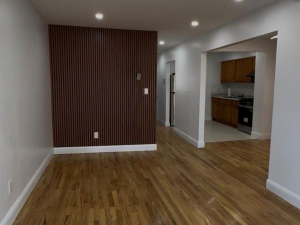 94-28 53 Avenue, Unit 3, Elmhurst, NY 11373
