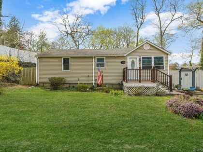 84 Lynbrook Drive Sound Beach, NY 11789