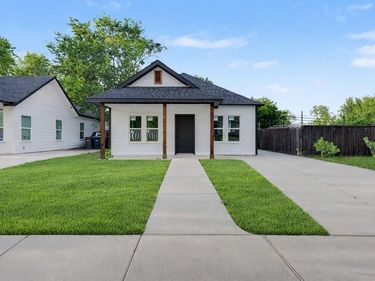1211 E Cannon Street, Fort Worth, TX 76104