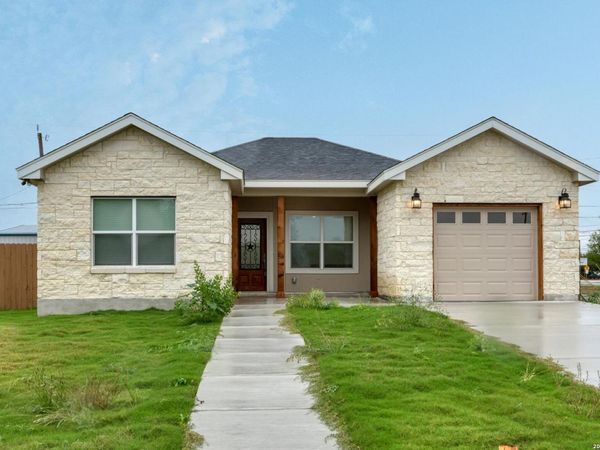5511 Pageland Dr, Kirby, TX 78219