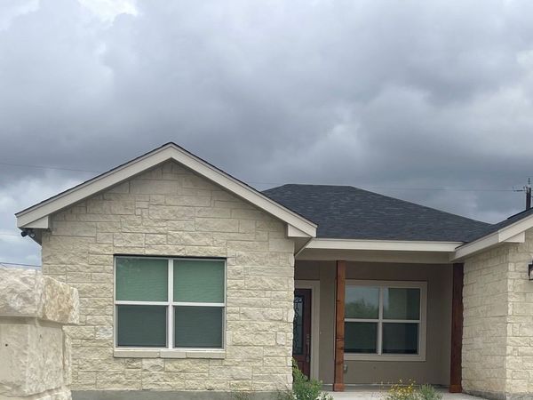 5511 Pageland Dr, Kirby, TX 78219