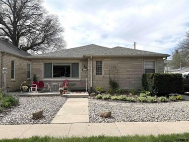 935 H Street , Geneva, NE 68361