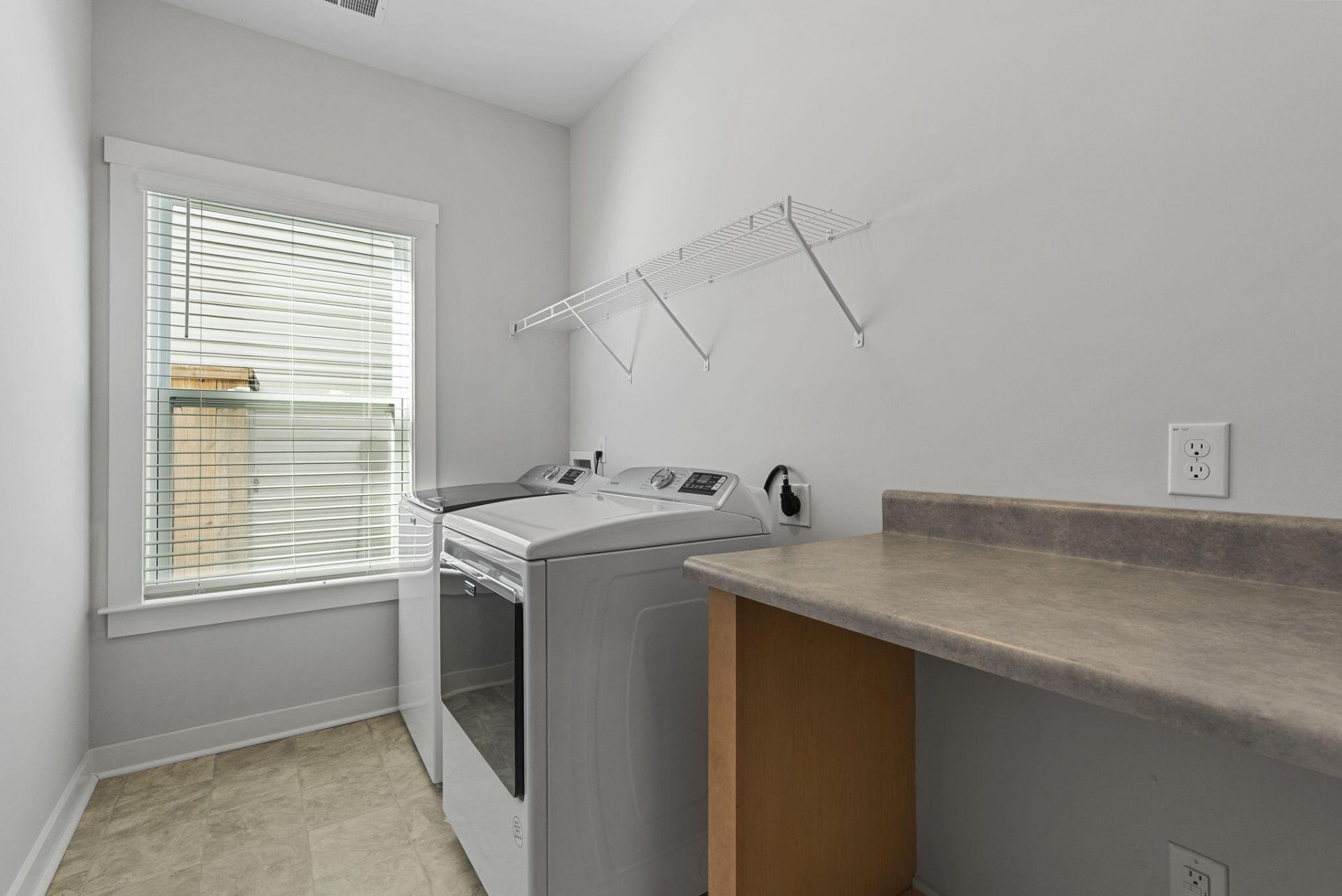 128 Surfbird Road Photo 22