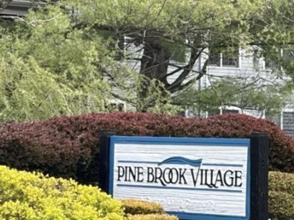 56 Stonyridge Dr, Lincoln Park, NJ 07035