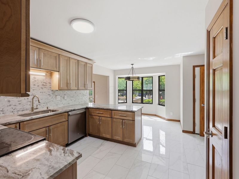 565 Peach Street, Westerville, OH 43082 Photo 10