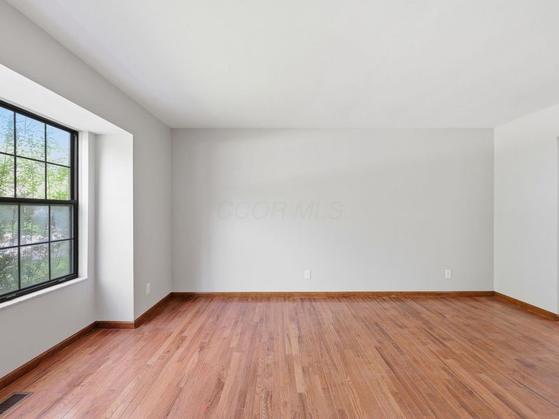 565 Peach Street, Westerville, OH 43082 Photo 7