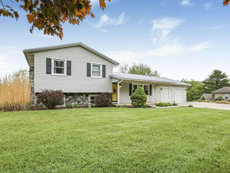 10647 Wilkins Run Road NE, Newark, OH 43055 Photo 2