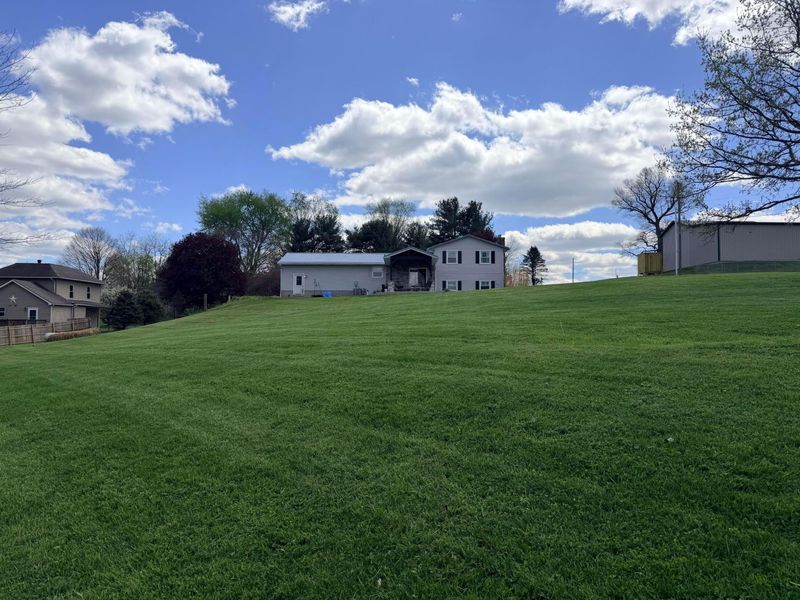 10647 Wilkins Run Road NE, Newark, OH 43055 Photo 2