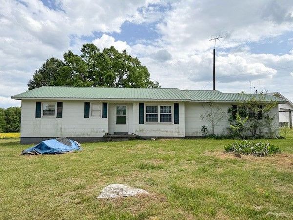 2730 Spencer Rd, Rock Island, TN 38581