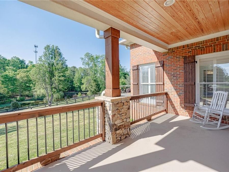 Property Image 104