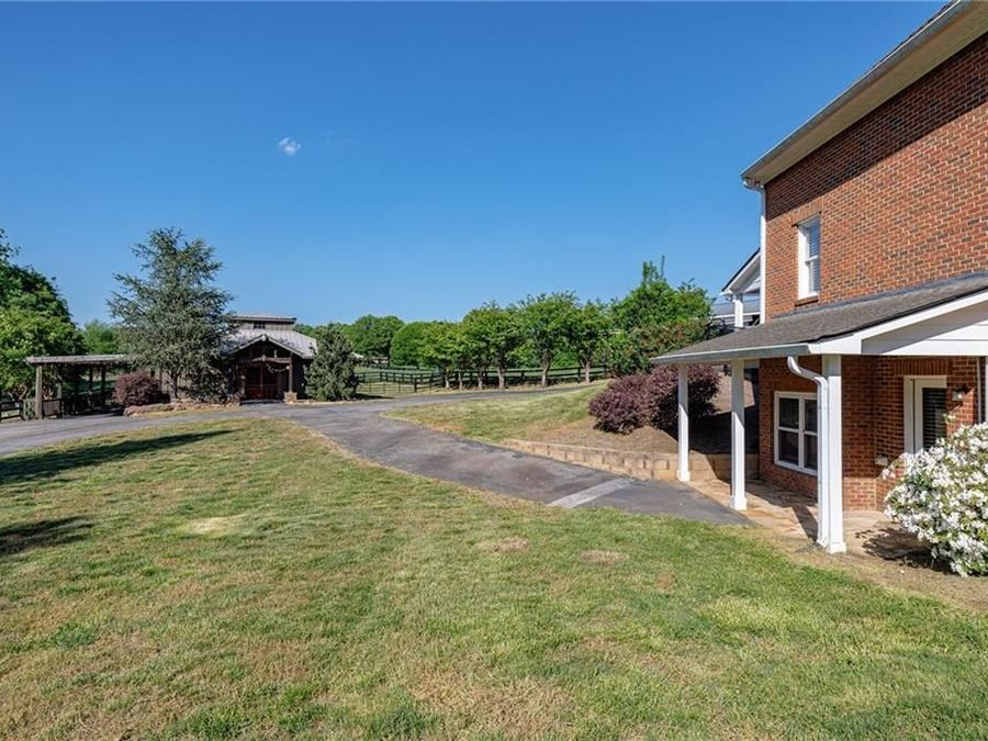 Property Image 136