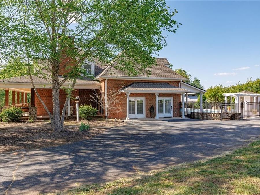 Property Image 138