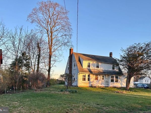 2415 2ND STREET PIKE, NEWTOWN, PA 18940