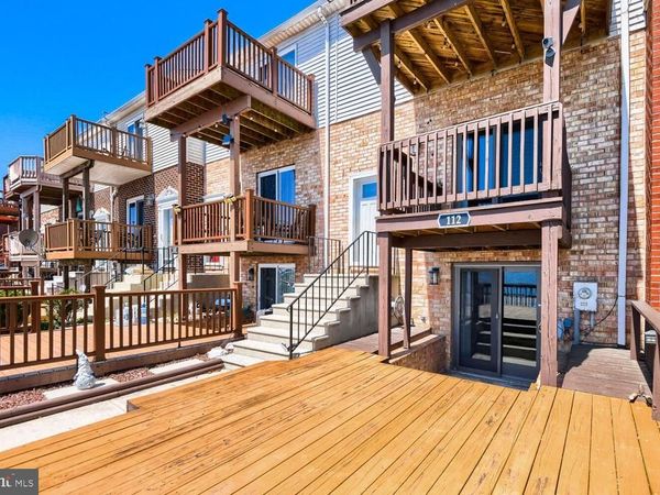 112 VILLA CAPRI CIRCLE, ESSEX, MD 21221