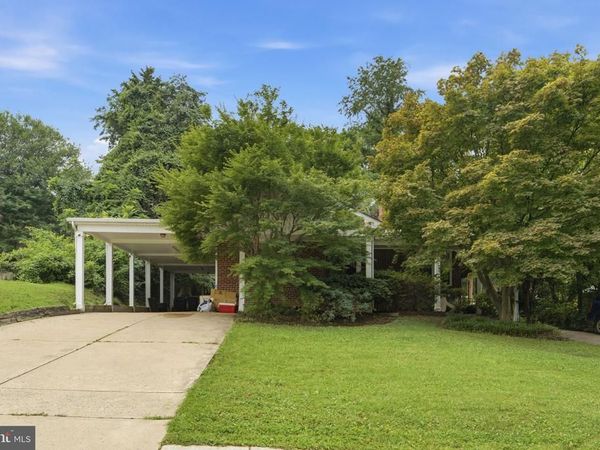 6105 MUNSON HILL ROAD, FALLS CHURCH, VA 22044