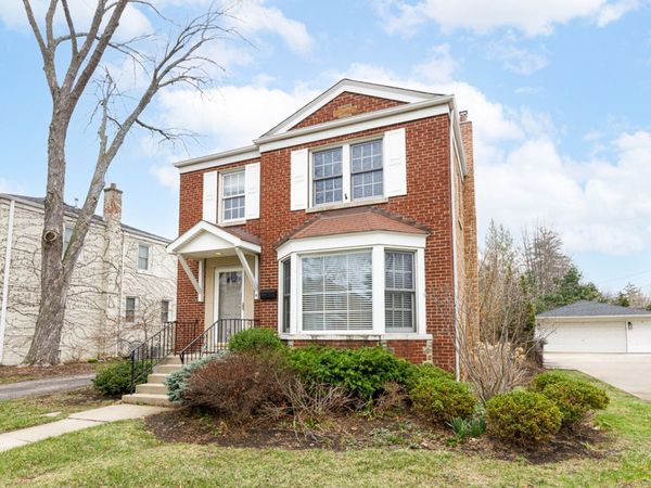 9 S Ridge Avenue , Arlington Heights, IL 60005