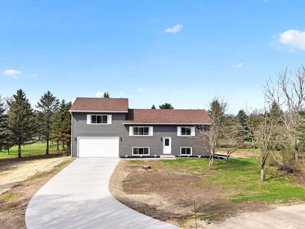 4641 Sandywood Court SE, Rochester, MN 55904