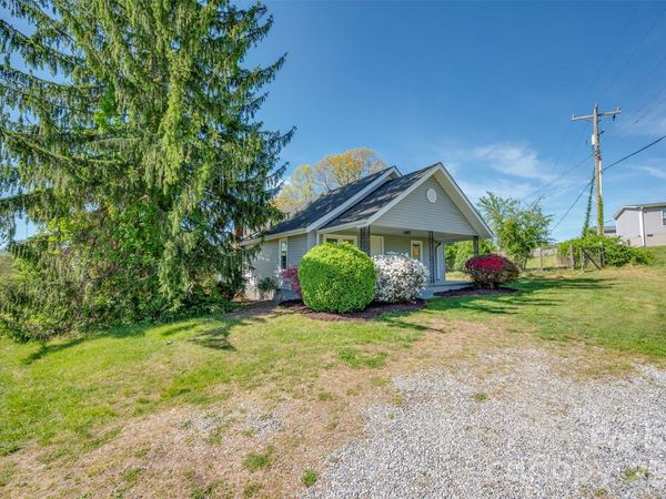 766 Stepp Mill Road , Hendersonville, NC 28792