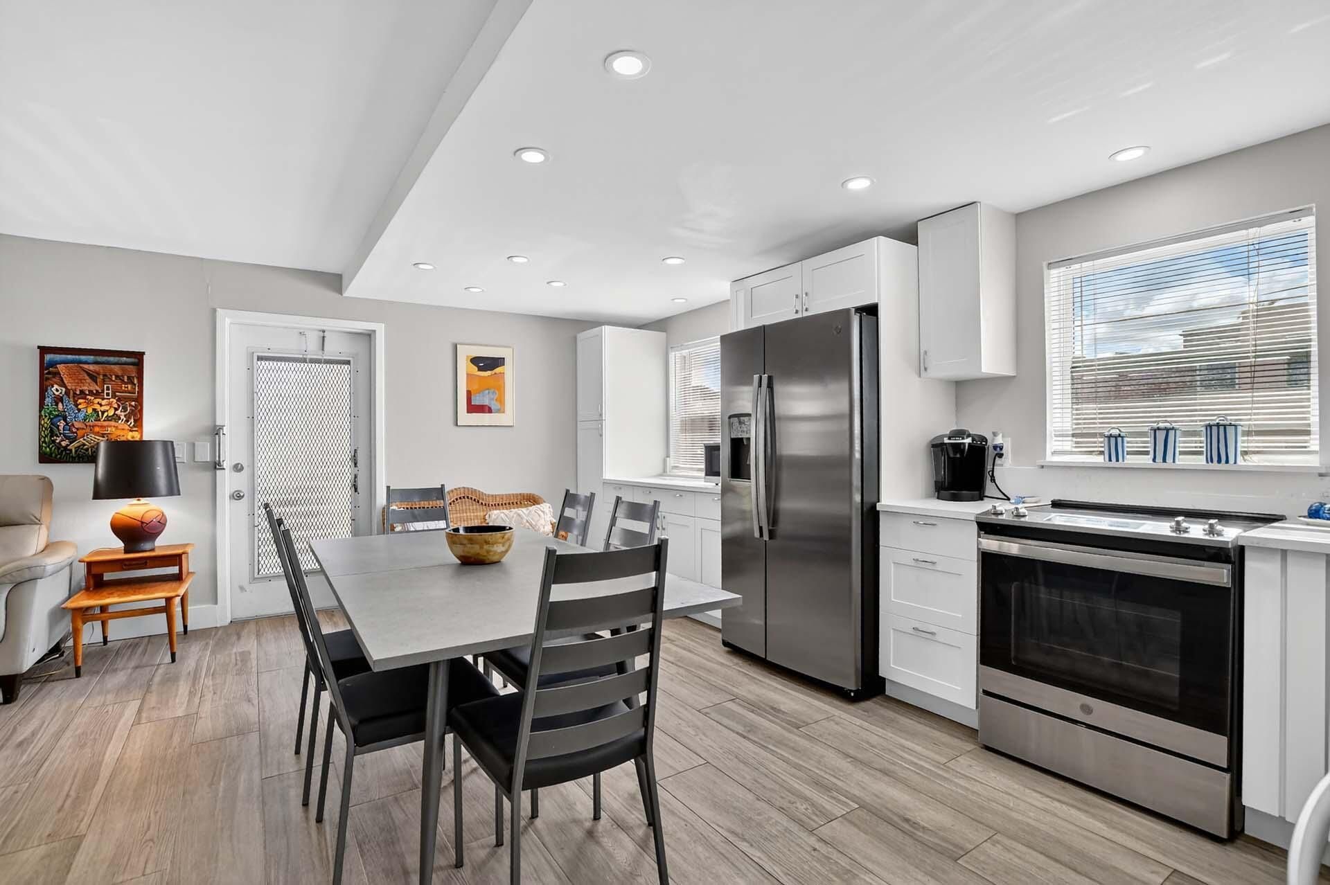 360 Flanders Drive, Unit H, Delray Beach, FL 33484 Photo