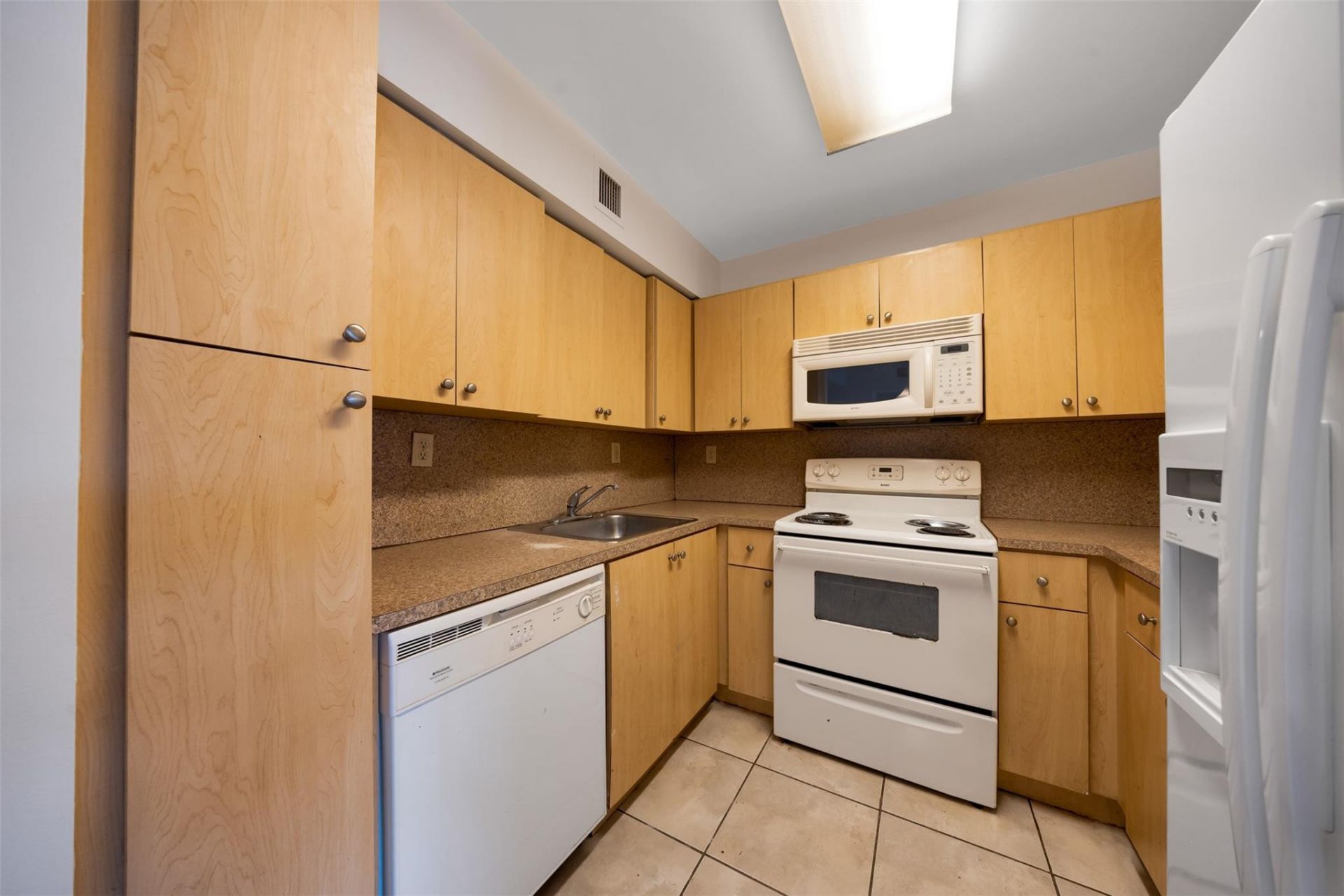 2809 N Course Drive, Unit 205, Pompano Beach, FL 33069 Photo