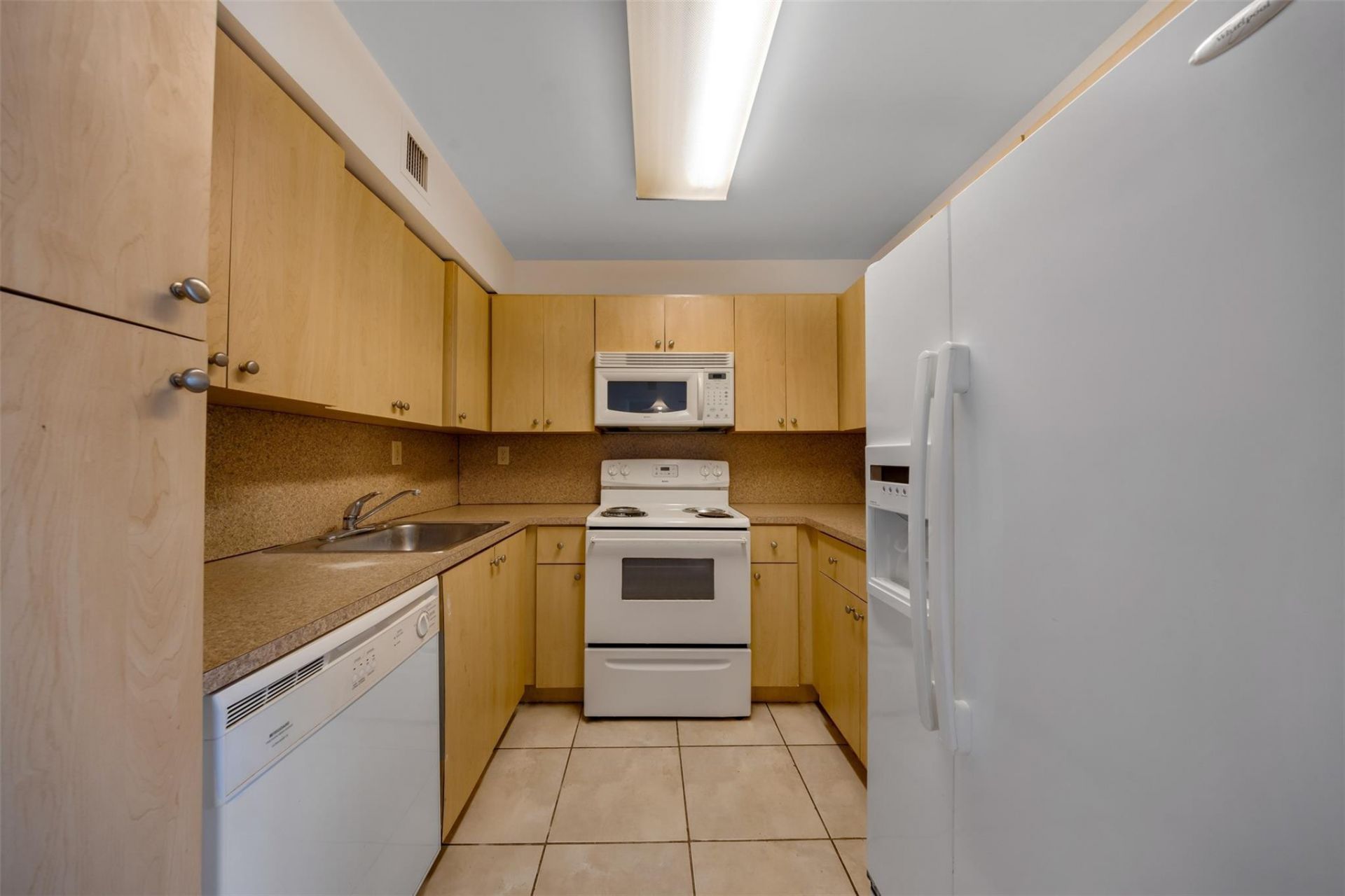 2809 N Course Drive, Unit 205, Pompano Beach, FL 33069 Photo