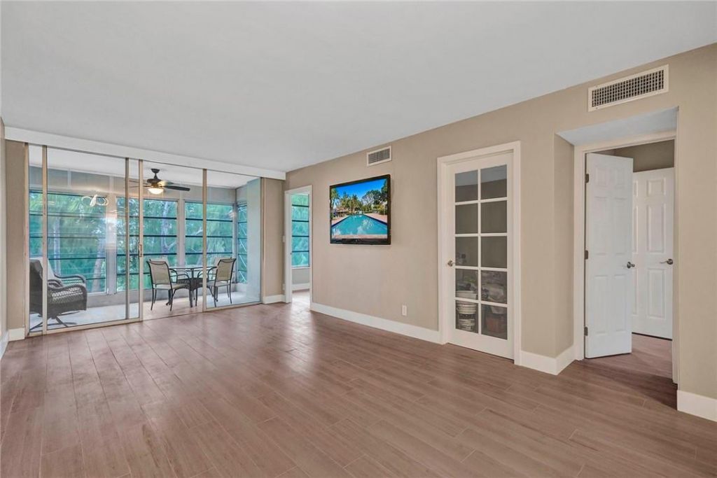 3051 S Palm Aire Drive, Unit 407, Pompano Beach, FL 33069 Photo