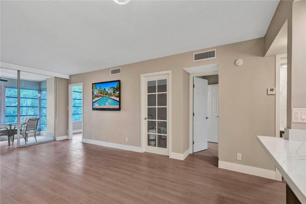 3051 S Palm Aire Drive, Unit 407, Pompano Beach, FL 33069 Photo
