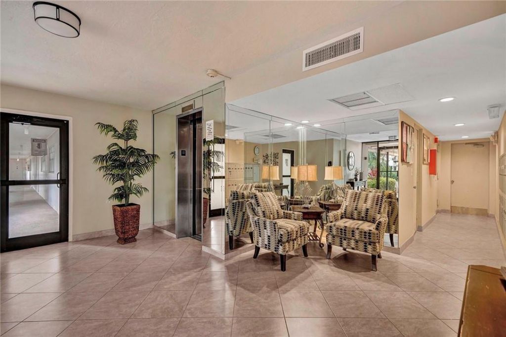 3051 S Palm Aire Drive, Unit 407, Pompano Beach, FL 33069 Photo