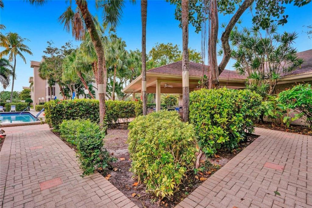 3051 S Palm Aire Drive, Unit 407, Pompano Beach, FL 33069 Photo