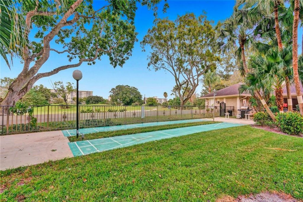 3051 S Palm Aire Drive, Unit 407, Pompano Beach, FL 33069 Photo