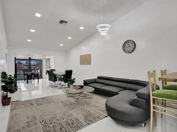 5434 SW 25th Avenue, Dania Beach, FL 33312