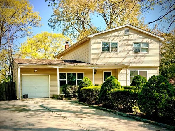 13 Hampton Avenue, Mastic, NY 11950