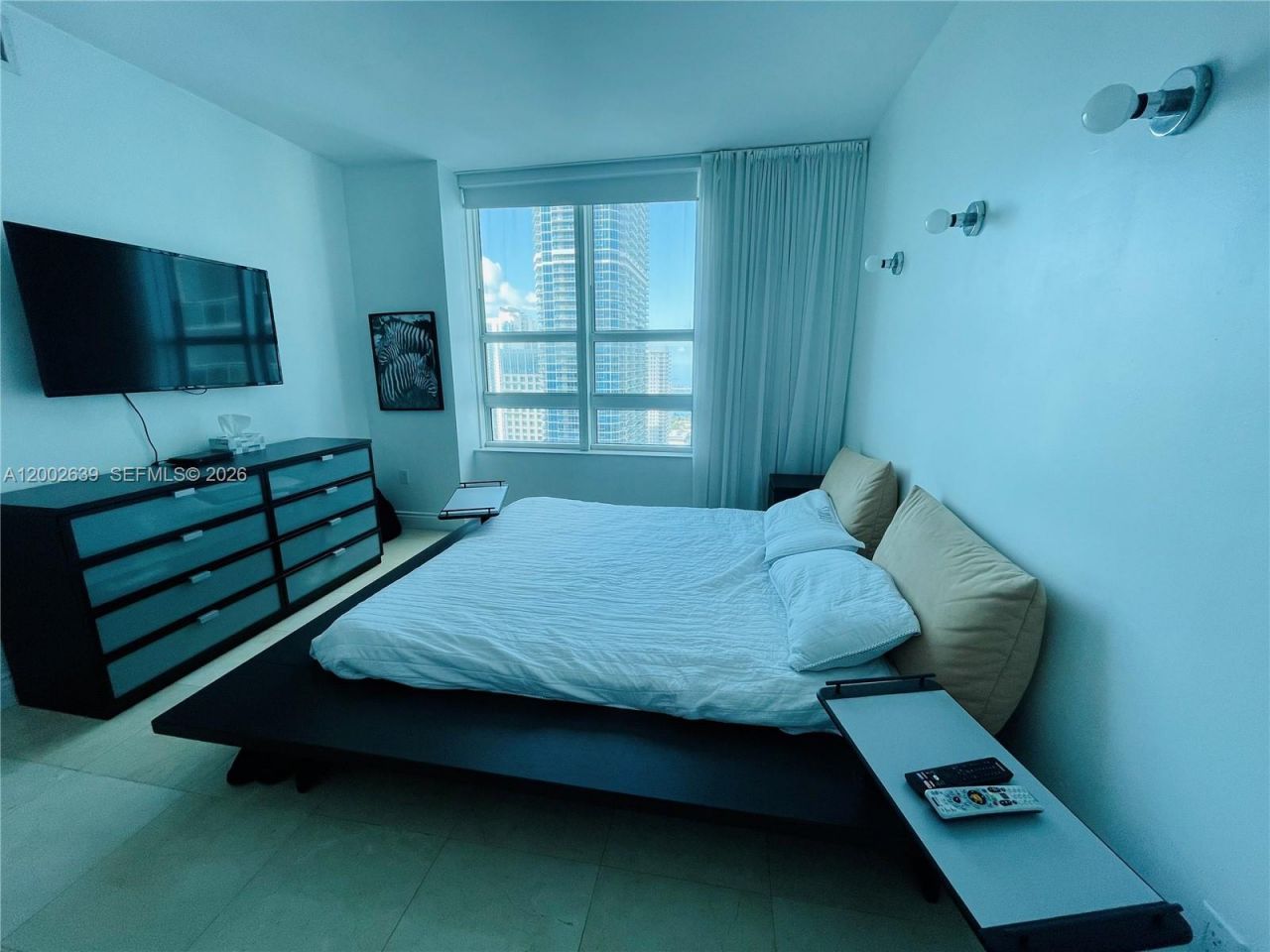950 Brickell Bay Dr, Unit 3703, Miami, FL 33131 Photo