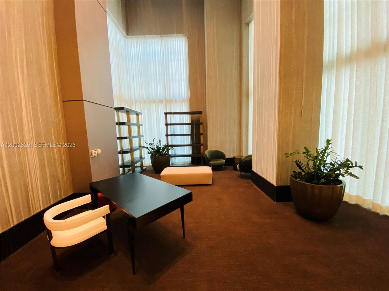 950 Brickell Bay Dr, Unit 3703, Miami, FL 33131 Photo