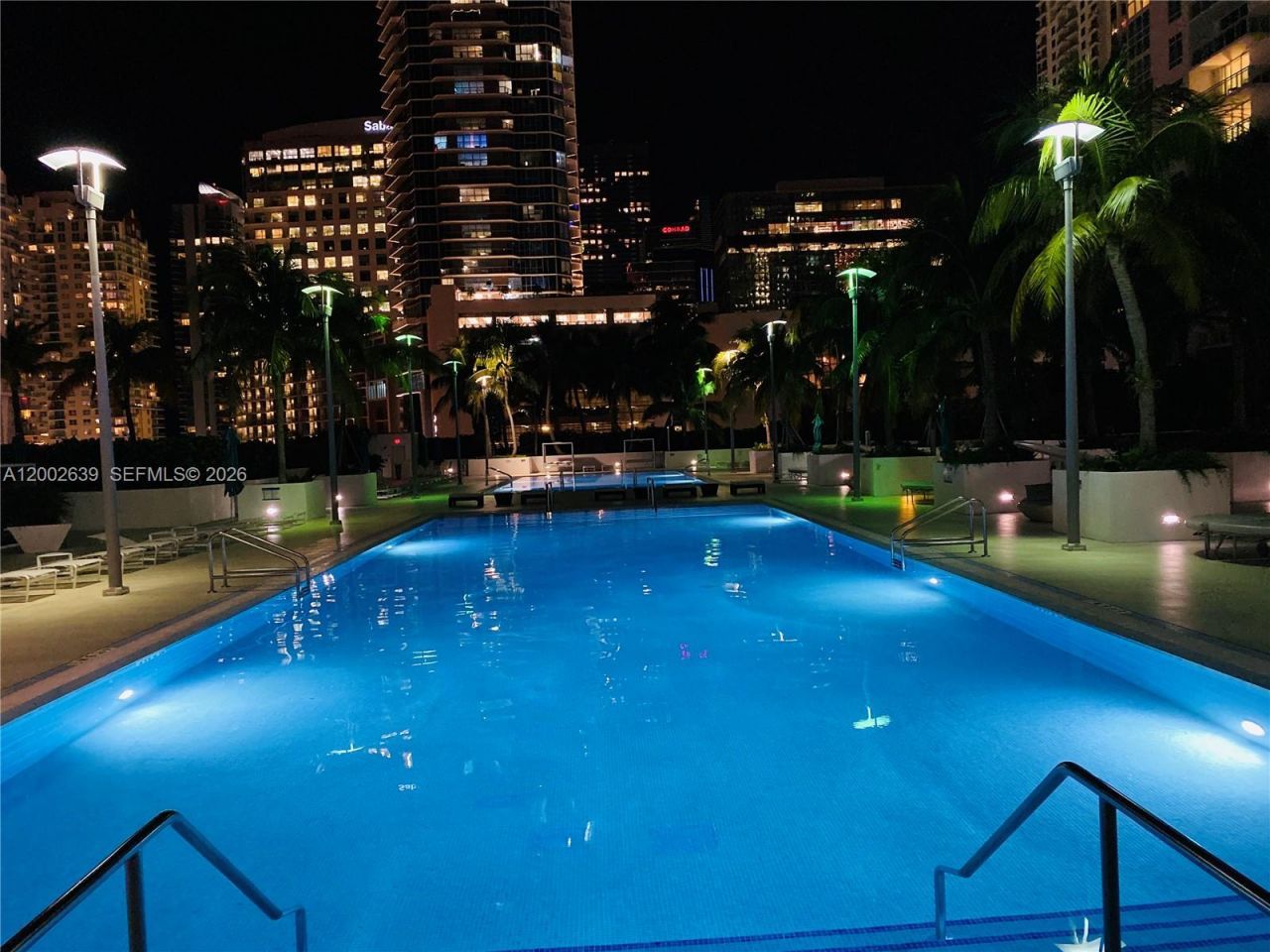 950 Brickell Bay Dr, Unit 3703, Miami, FL 33131 Photo