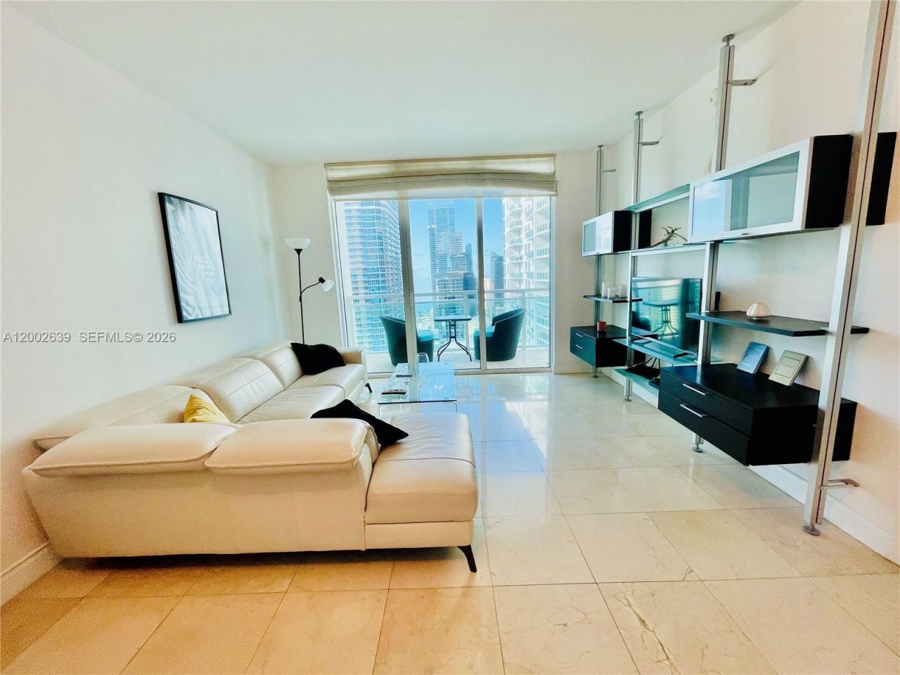 950 Brickell Bay Dr, Unit 3703, Miami, FL 33131 Photo