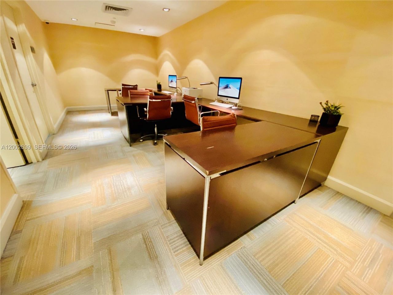 950 Brickell Bay Dr, Unit 3703, Miami, FL 33131 Photo