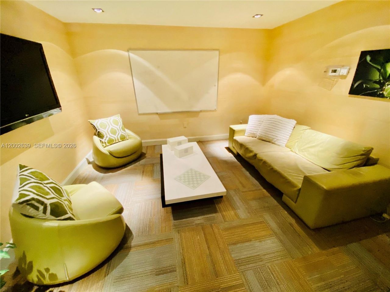 950 Brickell Bay Dr, Unit 3703, Miami, FL 33131 Photo