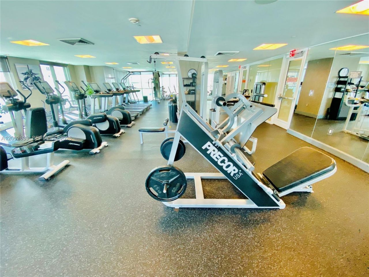 950 Brickell Bay Dr, Unit 3703, Miami, FL 33131 Photo