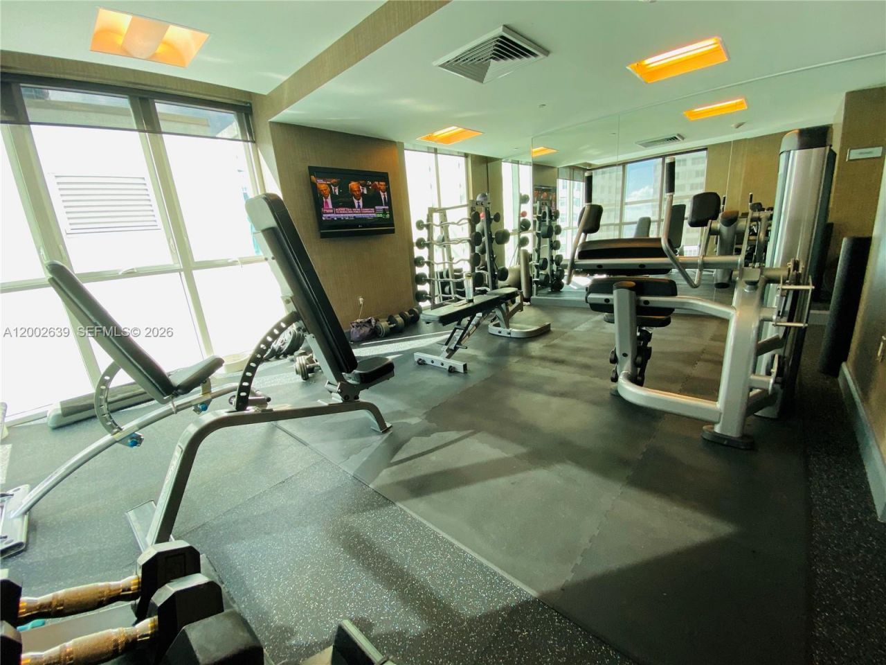 950 Brickell Bay Dr, Unit 3703, Miami, FL 33131 Photo