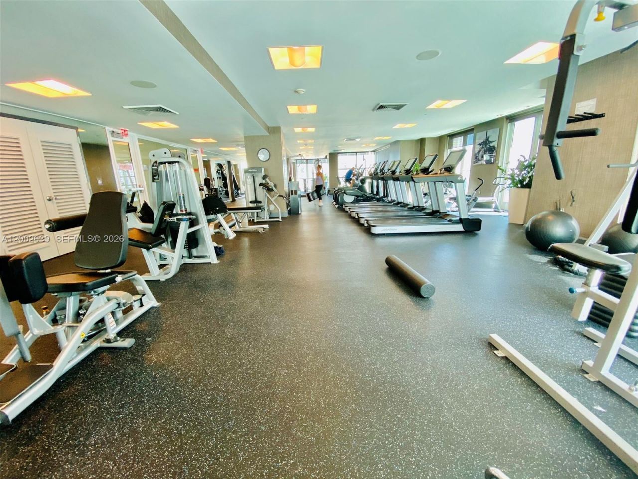950 Brickell Bay Dr, Unit 3703, Miami, FL 33131 Photo
