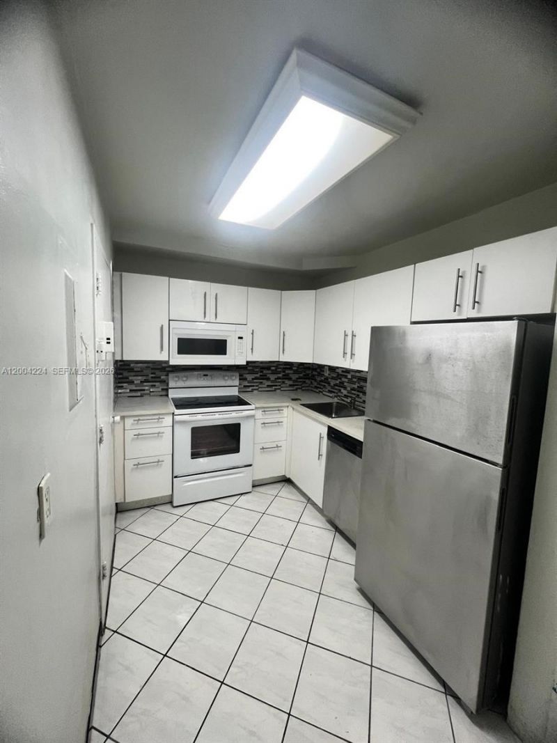 1865 79th St Csw, Unit PH-J, North Bay Village, FL 33141 Photo