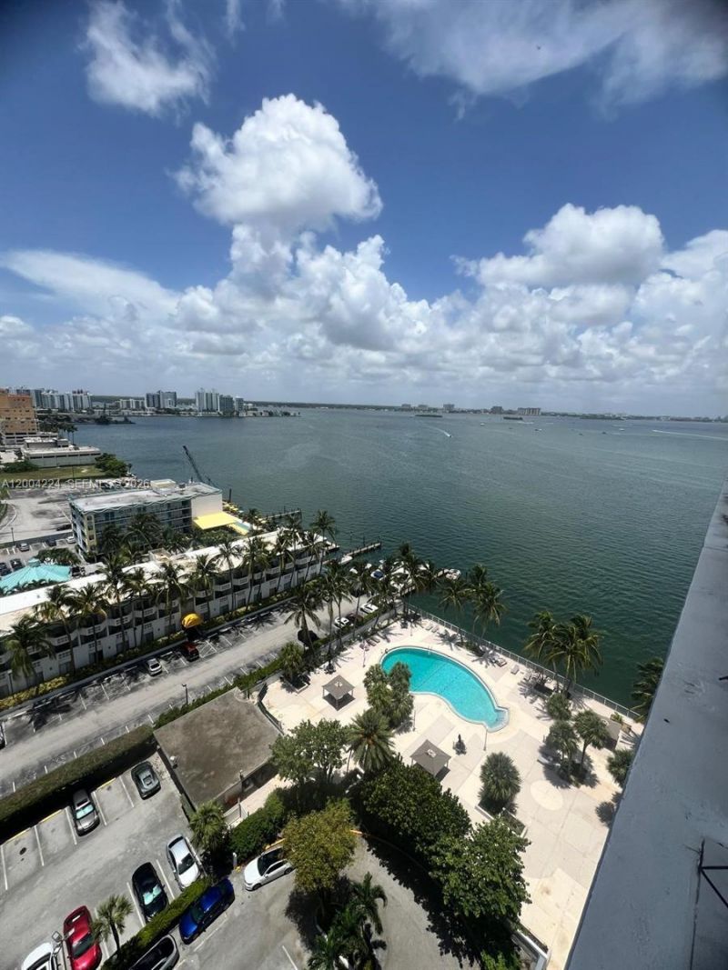 1865 79th St Csw, Unit PH-J, North Bay Village, FL 33141 Photo