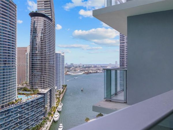 77 SE 5th St , Unit 3205, Miami, FL 33131