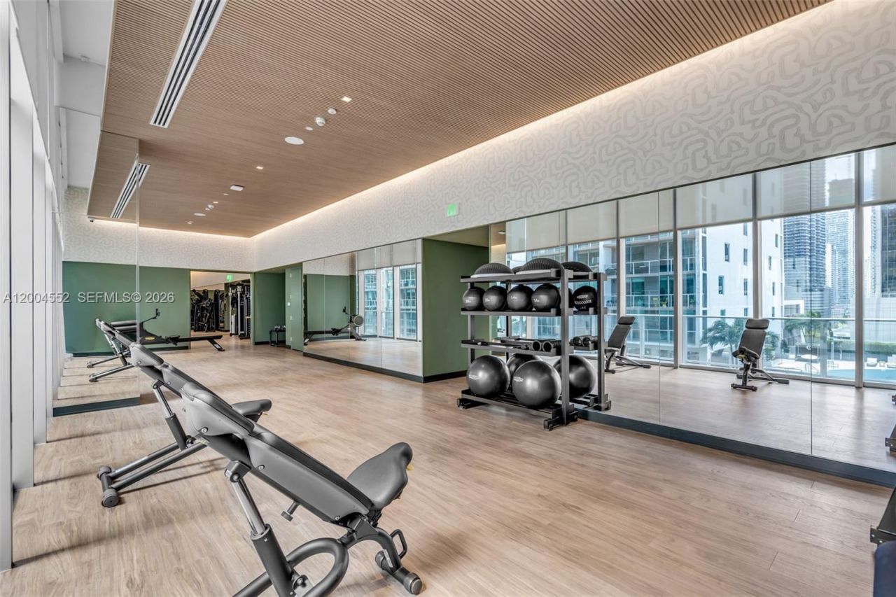 77 SE 5th St , Unit 3205, Miami, FL 33131 Photo