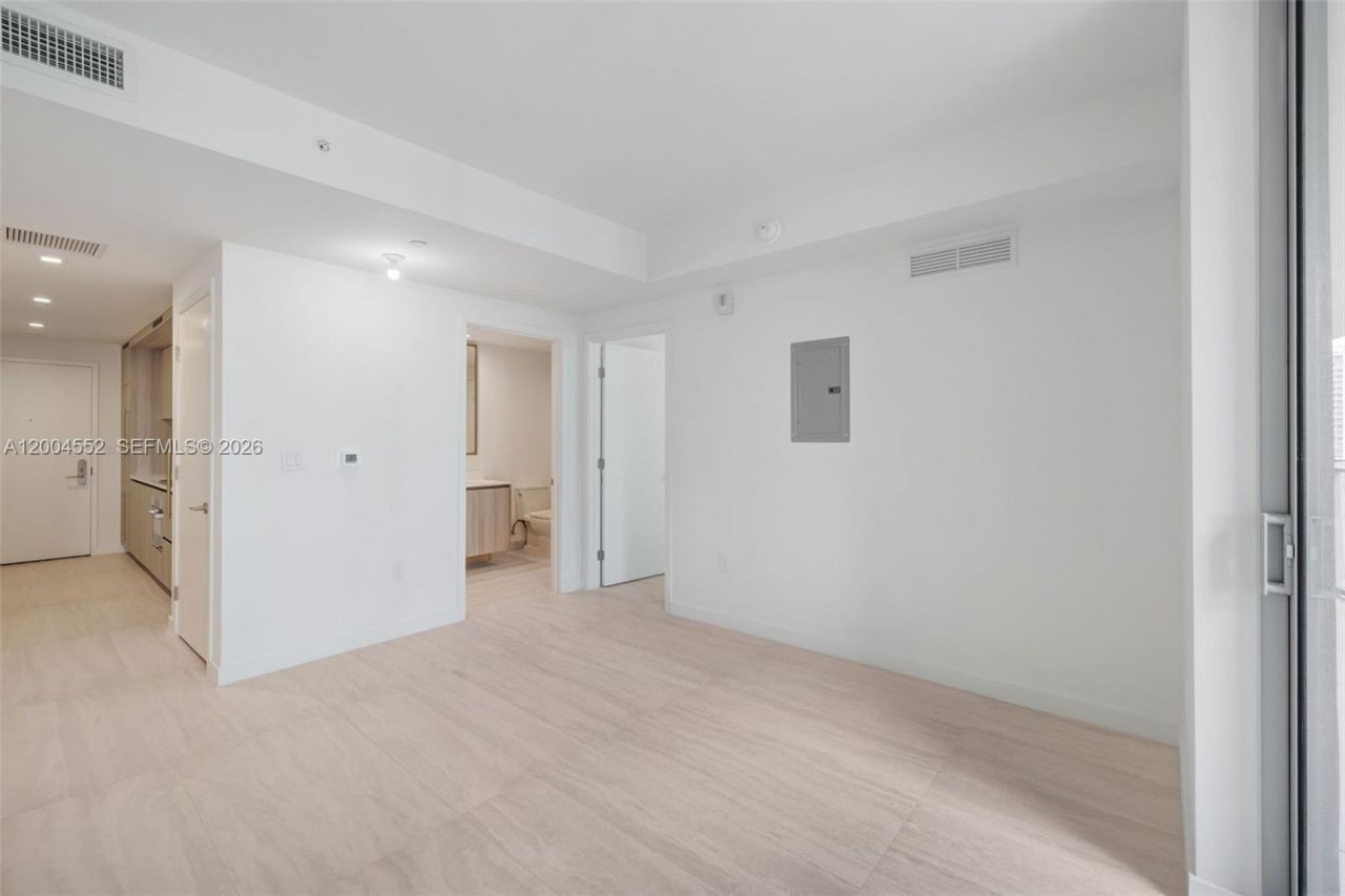 77 SE 5th St , Unit 3205, Miami, FL 33131 Photo