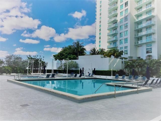 1800 N Bayshore Dr, Unit 609, Miami, FL 33132 Photo