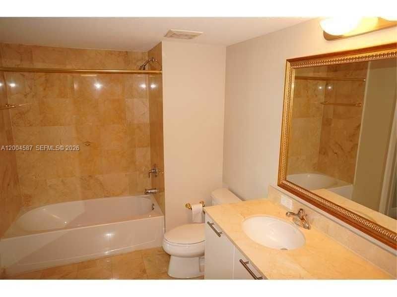 1800 N Bayshore Dr, Unit 609, Miami, FL 33132 Photo