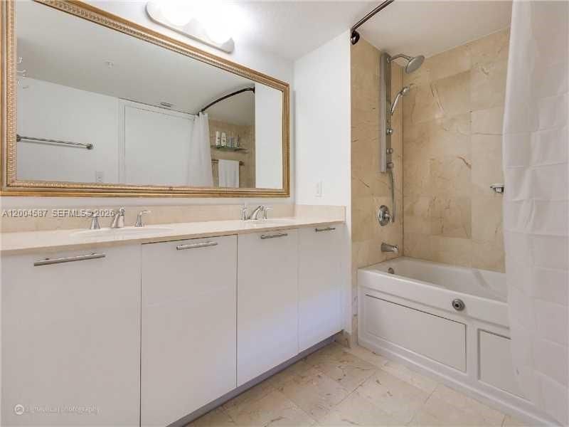 1800 N Bayshore Dr, Unit 609, Miami, FL 33132 Photo