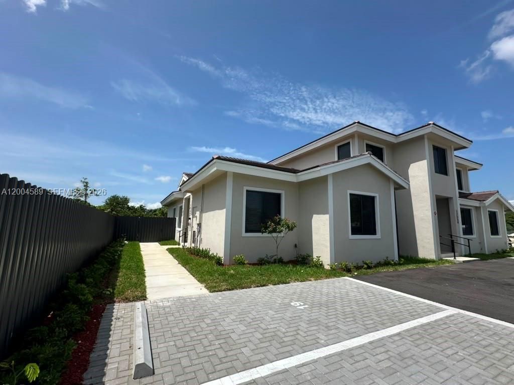 12552 SW 194th St, Miami, FL 33177 Photo